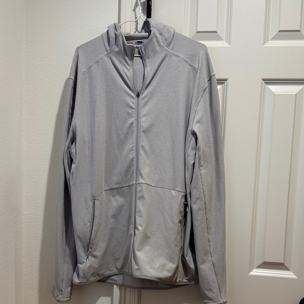Lululemon Men's Light Gray Full-Zip Hooded Jacket